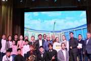 2022,апрель,21 Выступление на сцене ДМШ имени Естая города Экибастуз